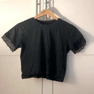 Black over size crop